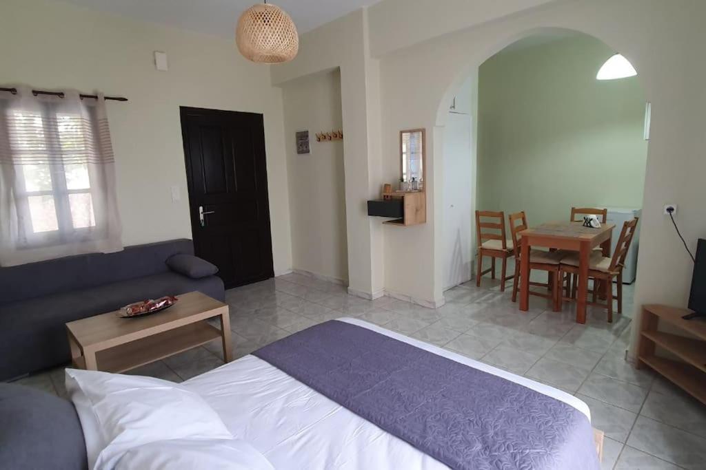 Apartamento Cosy Messaria Mesaria Exterior foto